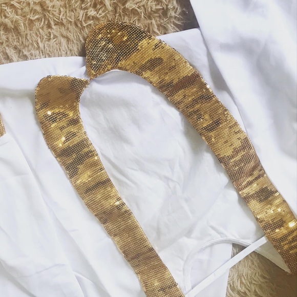 Beautiful backless white party dress - Picture 4 of 6